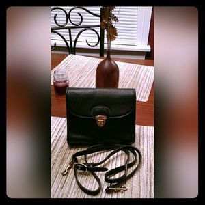 Vintage Dooney & Bourke AWL crossbody